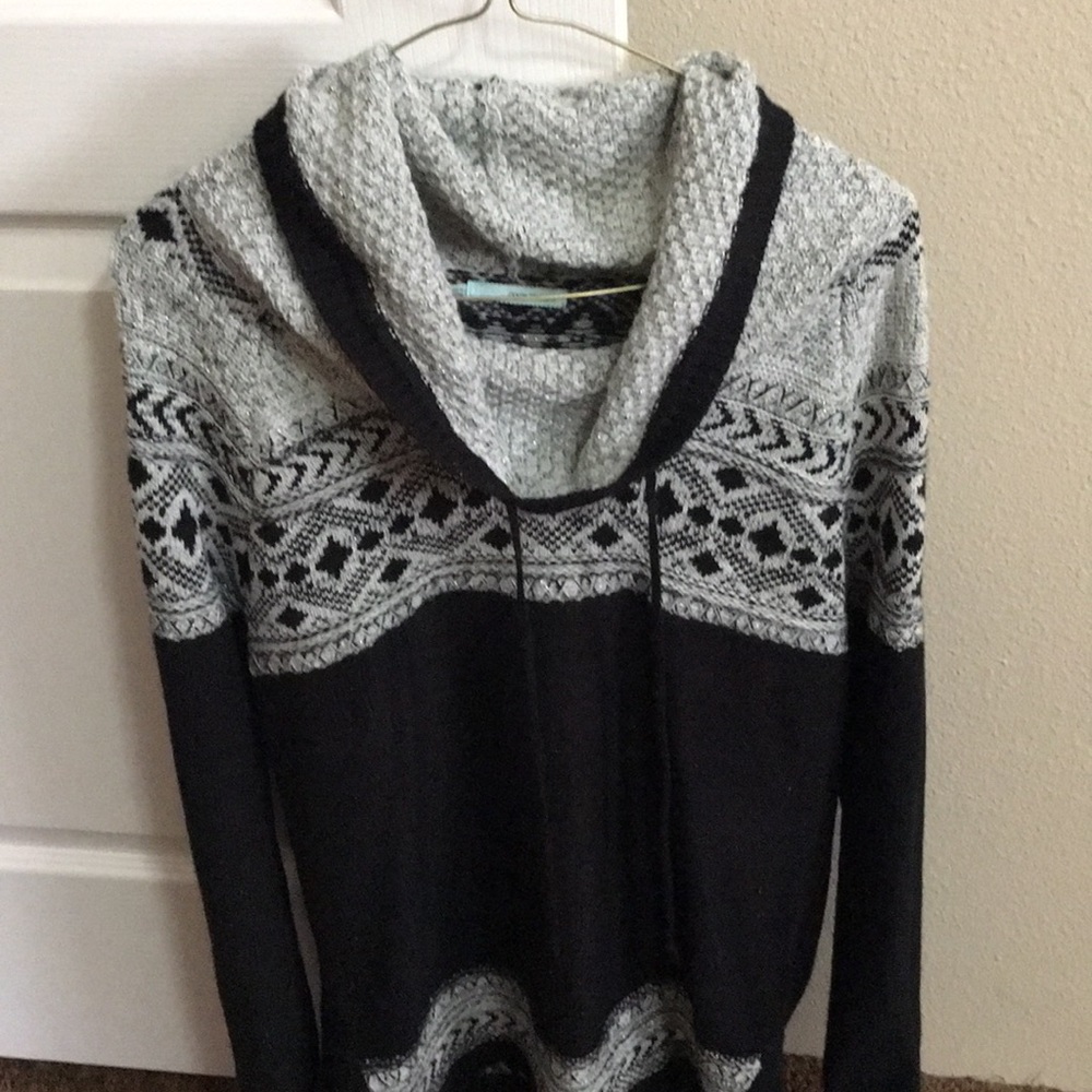 Women’s sweater